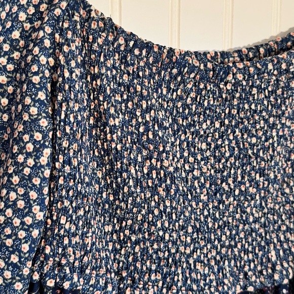 Umgee Women’s Blue Floral Smocked Long Sleeve Square Neck Dress Size Small - Picture 8 of 15